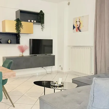 P071 - Porto Recanati, Trilocale Con Giardino Apartamento *